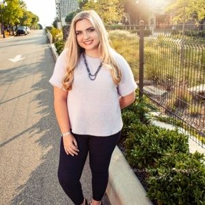 Meet your Posher, Chloe